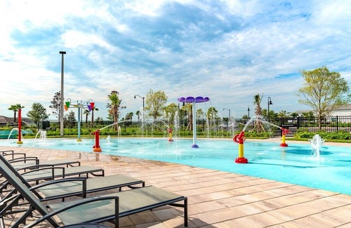 Bay Lake Apartment | Condo Chic - Two Bedroom Apartment, Sleeps 5