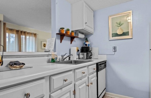 Pinehurst House | Condo in Pinehurst on first fairway of Pinehurst 5 golf course. Right across the street of Fair Barn