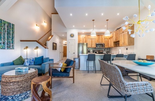 Willow Grove Condo | Condo in Silverthorne Close to Ski Resorts w/Private Balcony & Work Area!