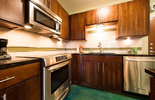 Financial District Condo | Condo in the heart of downtown Austin.- 8th street-