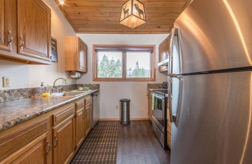 Big Sky House | Condo w/beautiful views, fireplace & community pool/hot tub - Cozy Hidden Village Retreat