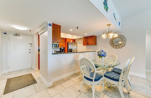 Redington Shores Condo | Condo w/Gulf View! Walk to Redington Beach