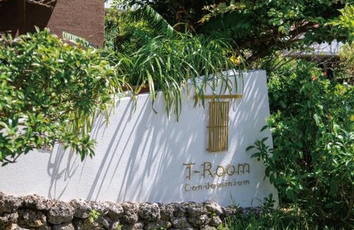 Kadena-cho Villa | Condominium T-Room