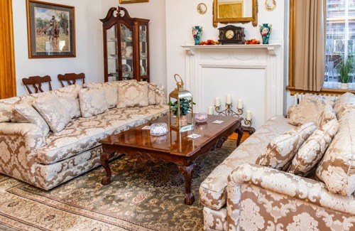 Gettysburg Bed & Breakfast | Conewago Suite at Olinger House B&B located in historic, downtown Gettysburg.