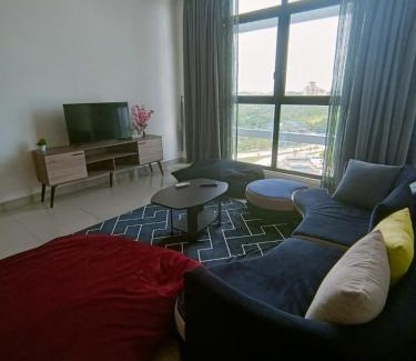 Putrajaya Apartment | Conezion, goft view, beside ioi city mall, opposite hospital serdang, beside Uniteen and UPM, Putrajaya