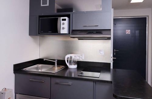 Villette Gare Apartment | CONFLUENCE Studio meublé Gare Part-Dieu
