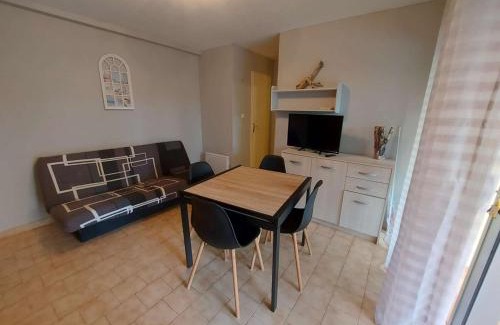 Marseillan Apartment | Confortable 2 pièces cabine, 6 pers, parking à Marseillan-Plage - FR-1-326-839