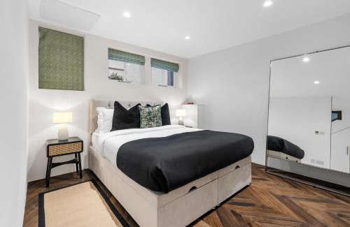 Colville House | Contemporary 2-Bedroom Escape in Notting Hill