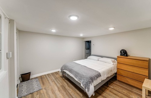 Bloomfield Apartment | Contemporary 3-BR Apt | Downtown Bloomfield near Train to NYC