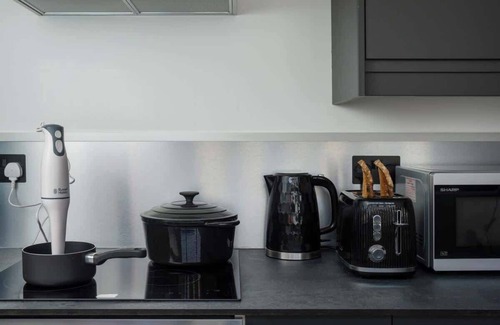 Chysauster Condo | Contemporary Apartment in central Penzance