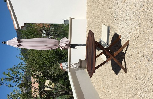 Buis-les-Baronnies Villa | Contemporary air-conditioned villa with pool