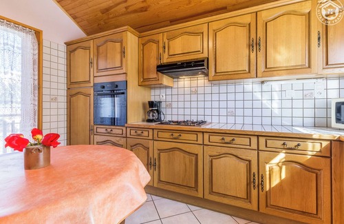 Albiez-le-Vieux House | Contemporary house located 200m from the Albiez-Montrond ski slopes and 13km from St Jean d'Arves/les Syb