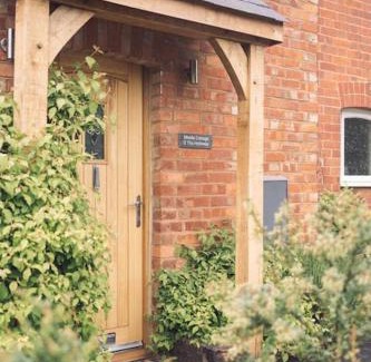 Southam House | Contemporary mid-terrace cottage