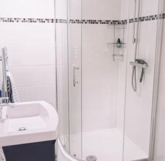 Southam House | Contemporary mid-terrace cottage