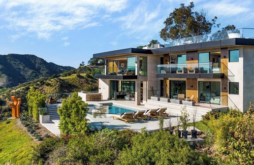 Beverly Hills House | Contemporary Modern House with 6 Beds 9 Baths, 10,556 Sq.ftn