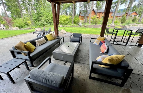 Cle Elum House | Contemporary Mountain Digest with views, privacy, and fun for the whole family