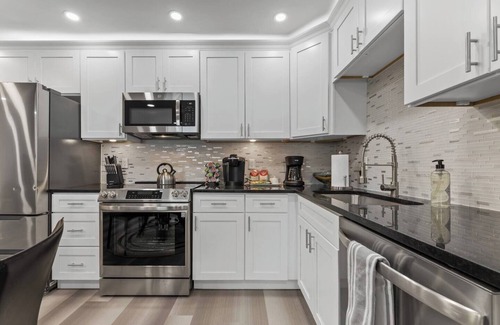 New Richmond Apartment | Contemporary One Bedroom In Beautiful River Town