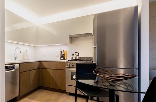 Brooklyn Heights Apartment | Contemporary One-Bedroom Apartment in Brooklyn Hei