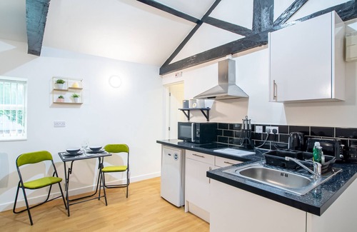 Leeds Apartment | Contractor Base by Kirkstall Shopping Centre