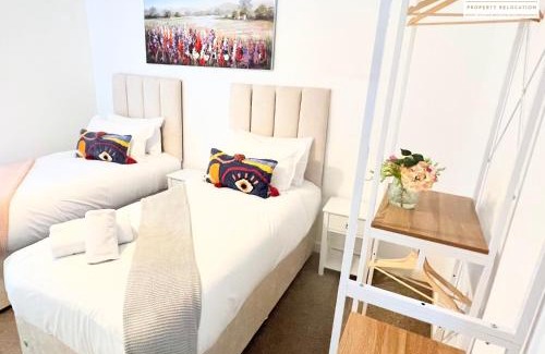 Stevenage Apartment | Contractors 2 Bed Apartment in Stevenage SG1 Hertfordshire By White Orchid Property Relocation Leisure & Business