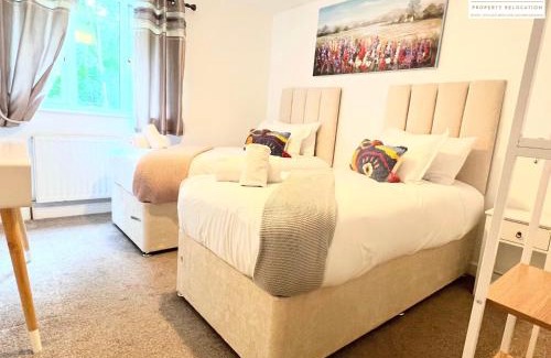 Stevenage Apartment | Contractors 2 Bed Apartment in Stevenage SG1 Hertfordshire By White Orchid Property Relocation Leisure & Business