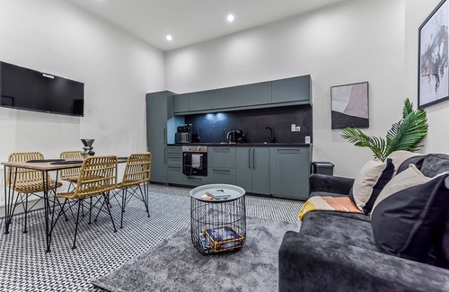 Seven Sisters House | Convenient 2BR 2BA/near Tube Station