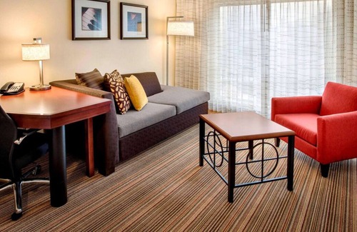 Westborough House | Convenient Countryside Stay! Free Parking, Onsite Pool, Pet-friendly Property