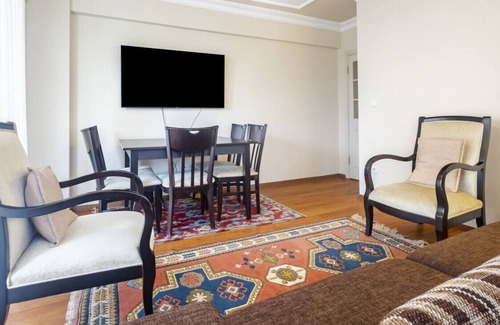 Atasehir Apartment | Convenient Flat 15 min to Buyaka Mall in Atasehir