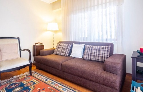 Atasehir Apartment | Convenient Flat 15 min to Buyaka Mall in Atasehir