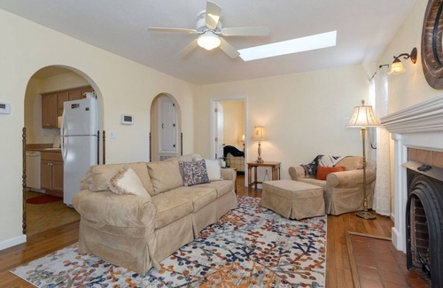 Sylvan Heights House | Convenient in-town location! Quiet, clean, and cozy cottage, 1mi to Main St HVL