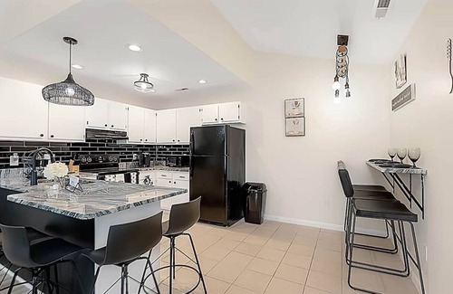 North Charleston House | Convenient Modern Villa, 3 beds, Near Everything
