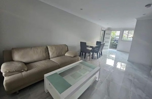 Cabramatta House | Convenient new private entire home in the heart of Little Saigon.