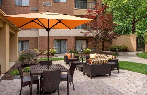 Durham Hotel | Convenient Stay, Superb Location! 4 Family-friendly Units, Free Parking, Pool