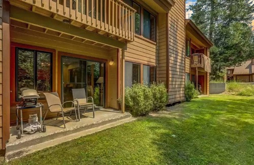 McCall Villa | Convenient Townhome Near Downtown McCall