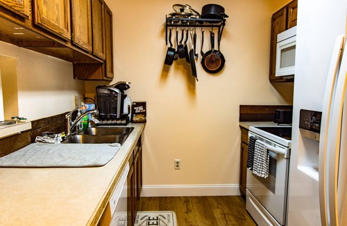 College House | Conveniently Located 2 BR Townhome w/Self Check-in