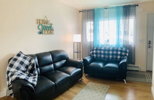 College House | Conveniently Located 2 BR Townhome w/Self Check-in
