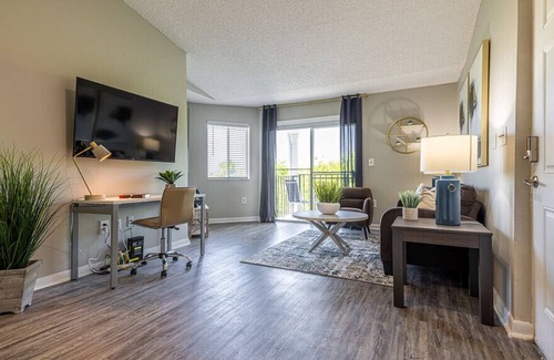 Sandalfoot Cove Apartment | Convient & Centrally Located