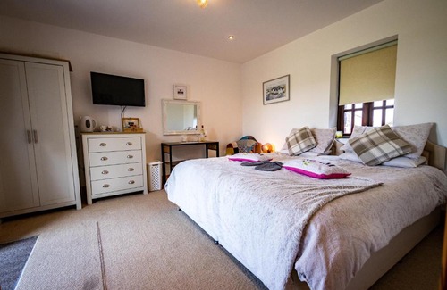 Rhyd-y-foel House | Conwy Pen Cefn Farm Holiday