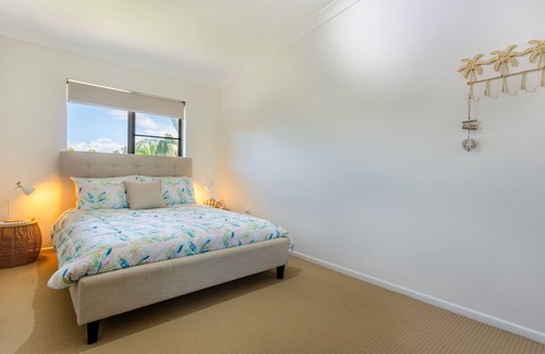 Taranganba Apartment | Cooee from the Beach