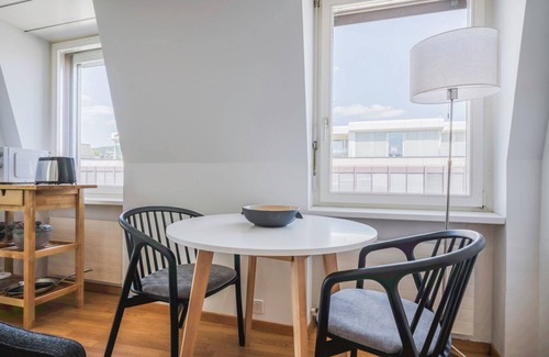 Seefeld Apartment | Cool Seefeld Studio, near Opera, 1 min to Lake, by Blueground