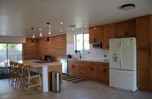 Rosemont West House | Coop: Perfectly Curated Mid-Century