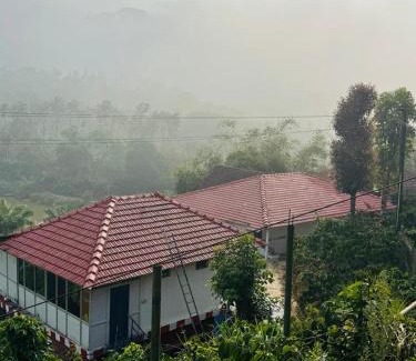 Katakeri Rural Hotel | Coorg Heritage Hill View Resort
