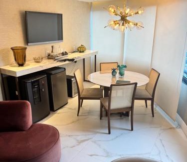 Cremacao Apartment | Cop 30 Apartamento de luxo 3 suites 4 km do Hangar