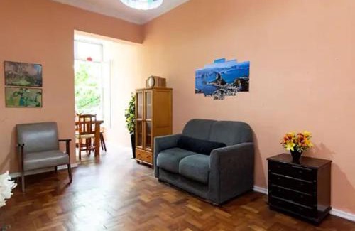 Copacabana House | Copacabana Pedreira