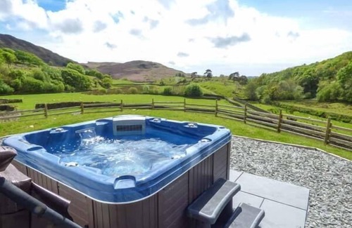Broughton Mills Cottage | COPPER BEECH COTTAGE, pet friendly, luxury holiday cottage in Torver
