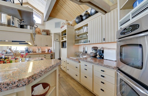 Cora House | Cora Home w/Mountain Views - Fishing On-Site!