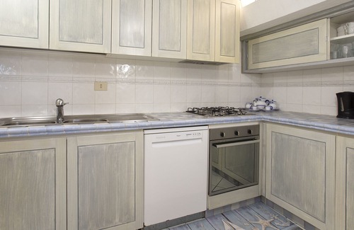 Tiriddo Villa | Coral Coast Spectacular villa with the beach below the house