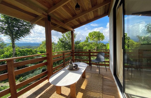 Tena Apartment | Coral Tree Lodge Tena - Jungle Room