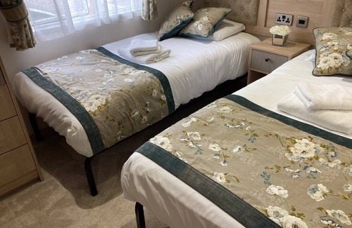 Whitstable House | Coral - With air conditioning (D/F)