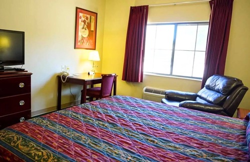 College Hill Hotel | Coratel Inn and Suites by Jasper Wesley Hospital